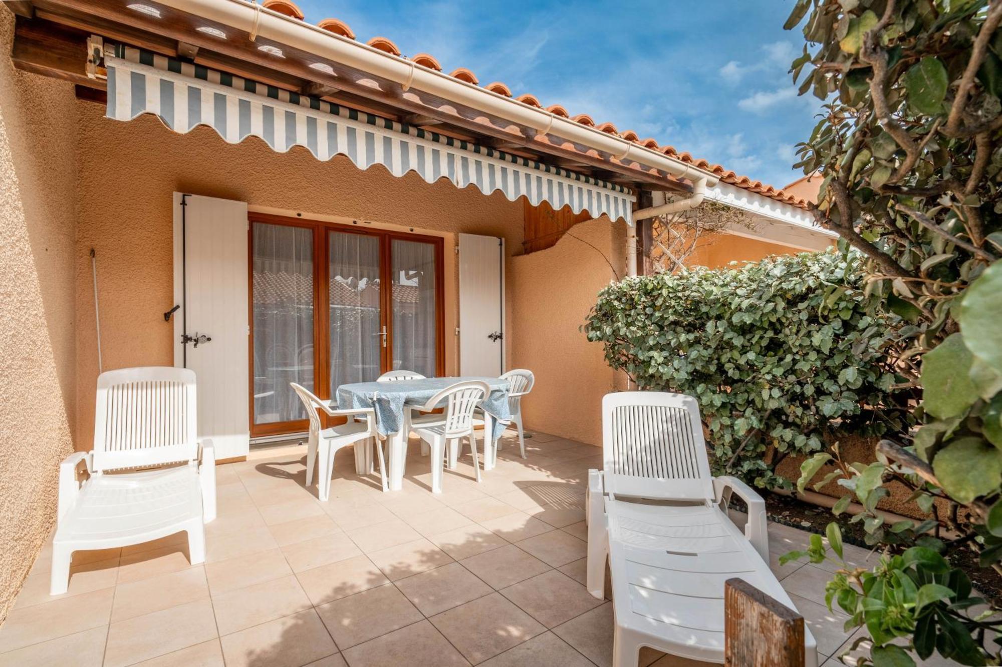 Villa Bord De *